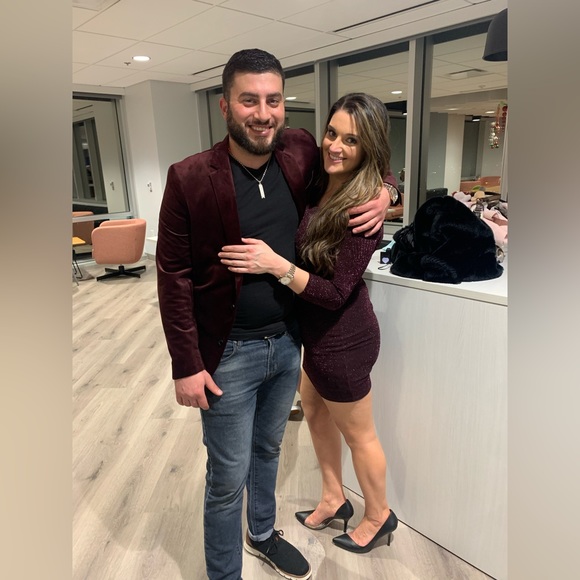 Meet your Posher, Marissa - Picture 2 of 2